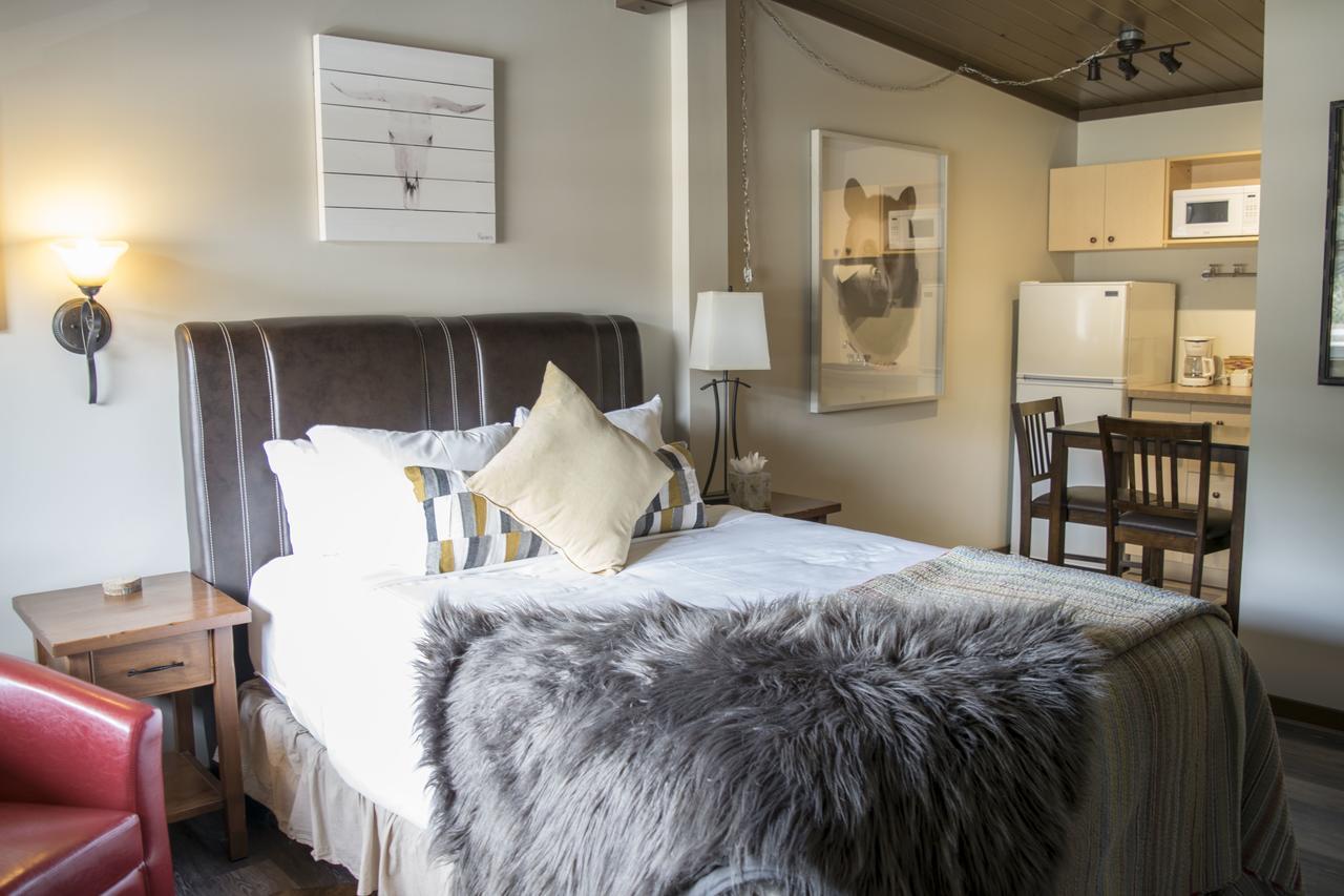 Yamnuska Suites Canmore Kültér fotó