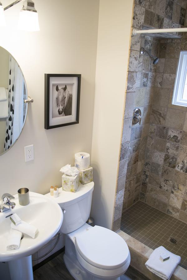 Yamnuska Suites Canmore Kültér fotó